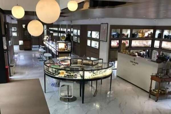 博尔塔拉州寄卖奢侈品店